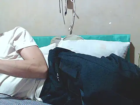 Snapshot of Latinopervs chatting on 03-04-26, 05:57 Latinopervs online show from 03-04-26, 05:57