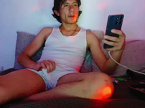 Snapshot of Latinopervs chatting on 03-16-26, 05:55 Latinopervs online show from 03-16-26, 05:55