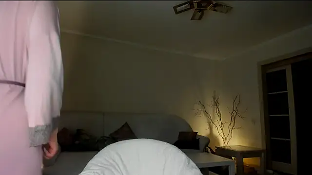 Snapshot of Butterfly-_ chatting on 12-06-24, 08:37 Butterfly- online show from 12-06-24, 08:37