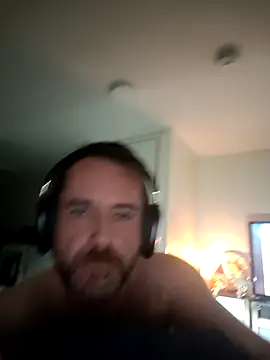 Snapshot of niceone888 chatting on 12-19-25, 03:24 niceone888 online show from 12-19-25, 03:24