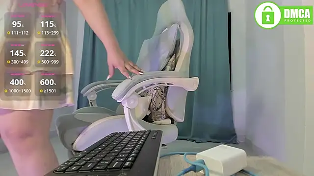 zoe 37 online show from 10-16-25, 02:34