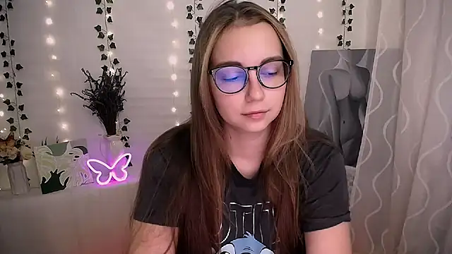 SweetPrincess  online show from 09-18-25, 05:42