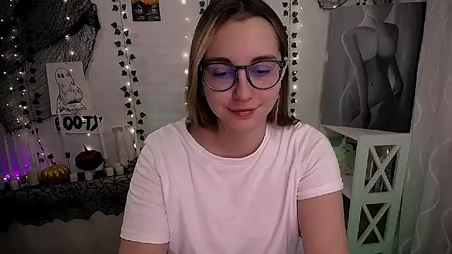 SweetPrincess  online show from 11-04-25, 08:13