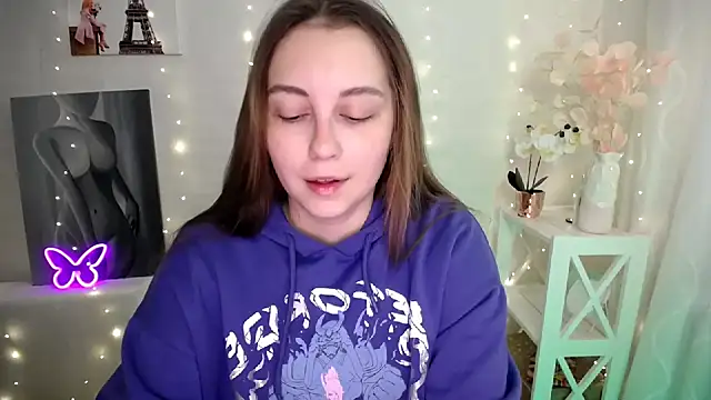 Snapshot of SweetPrincess_ chatting on 04-17-26, 05:32 SweetPrincess online show from 04-17-26, 05:32