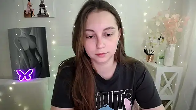 Snapshot of SweetPrincess_ chatting on 05-06-26, 05:35 SweetPrincess online show from 05-06-26, 05:35