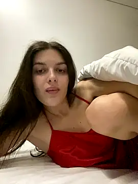 Snapshot of little_belucci chatting on 10-09-25, 07:01 little belucci online show from 10-09-25, 07:01