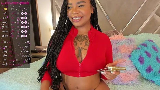 Snapshot of tarawilsonn chatting on 11-06-25, 11:11 tarawilsonn online show from 11-06-25, 11:11