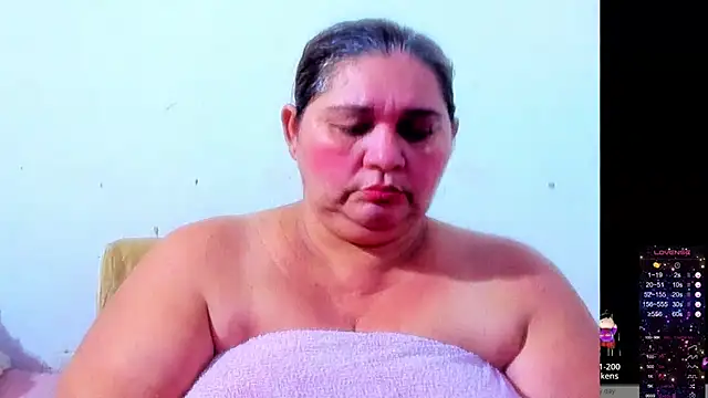 Snapshot of BBW_Michelle chatting on 10-26-25, 03:01 BBW Michelle online show from 10-26-25, 03:01