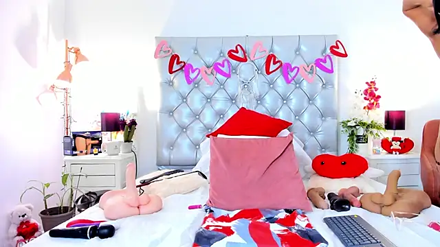 Anaa Bellaa online show from 02-10-25, 03:32