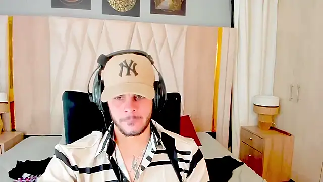 hottstuffx69 online show from 11-06-25, 02:45