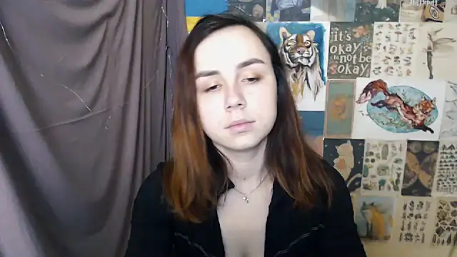 Snapshot of VeryVeryVeryShy_ chatting on 12-19-24, 12:56 VeryVeryVeryShy online show from 12-19-24, 12:56