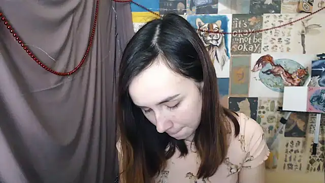 Snapshot of VeryVeryVeryShy_ chatting on 12-22-24, 11:33 VeryVeryVeryShy online show from 12-22-24, 11:33