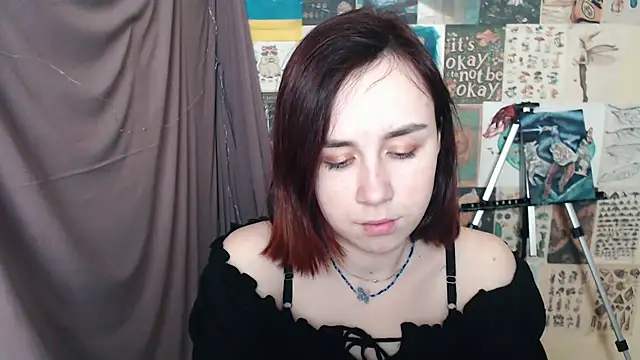 Snapshot of VeryVeryVeryShy_ chatting on 01-16-25, 06:46 VeryVeryVeryShy online show from 01-16-25, 06:46