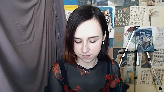Snapshot of VeryVeryVeryShy_ chatting on 01-20-25, 03:50 VeryVeryVeryShy online show from 01-20-25, 03:50