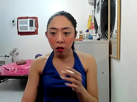 Snapshot of ErikaJayne4u chatting on 07-20-26, 05:00 ErikaJayne4u online show from 07-20-26, 05:00