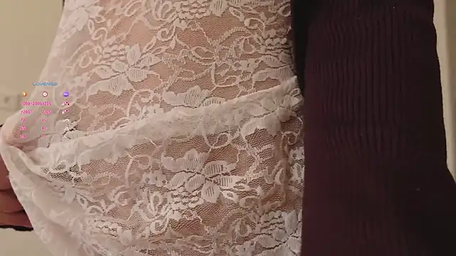 hee jeen online show from 09-20-25, 02:18