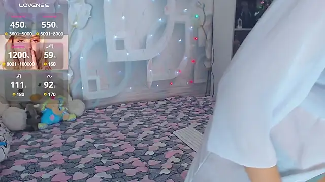 Snapshot of mooncandygirl chatting on 01-03-25, 09:25 mooncandygirl online show from 01-03-25, 09:25