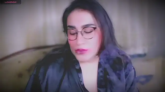 Snapshot of MERA_arab chatting on 02-01-25, 12:18 MERA arab online show from 02-01-25, 12:18