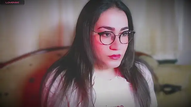 Snapshot of MERA_arab chatting on 02-01-25, 12:05 MERA arab online show from 02-01-25, 12:05