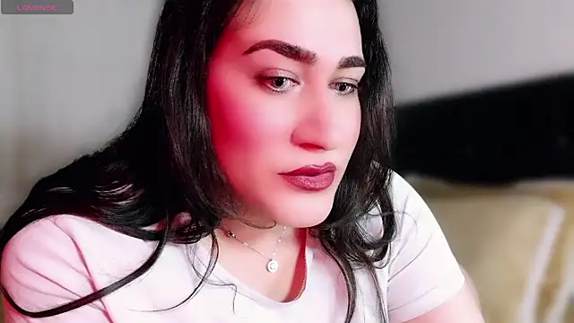 Snapshot of MERA_arab chatting on 03-04-25, 10:27 MERA arab online show from 03-04-25, 10:27
