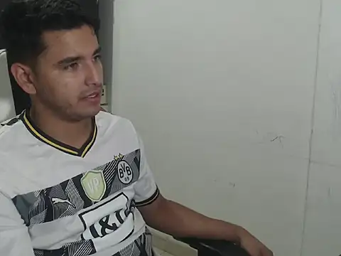 kylian 07 online show from 12-02-25, 04:07