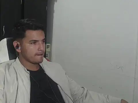 kylian 07 online show from 02-13-26, 01:45