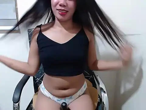 Snapshot of Skinny_regie99xxx chatting on 05-24-26, 10:42 Skinny regie99xxx online show from 05-24-26, 10:42
