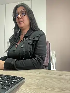 SWEETLILY18 online show from 12-21-24, 02:04