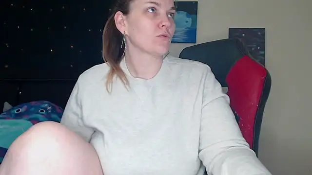 ToxicLilly online show from 12-11-24, 09:19