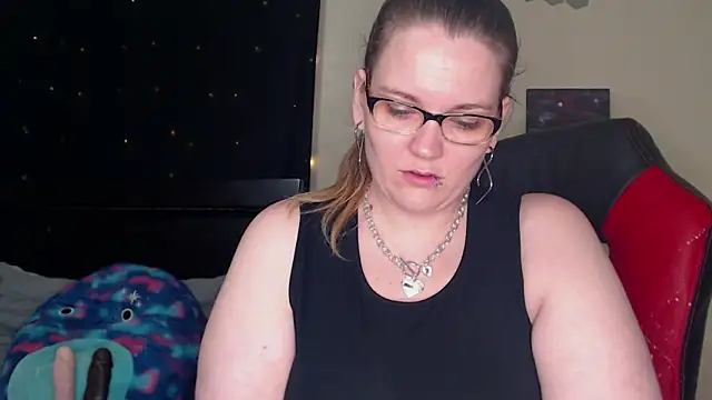 ToxicLilly online show from 03-18-25, 08:25