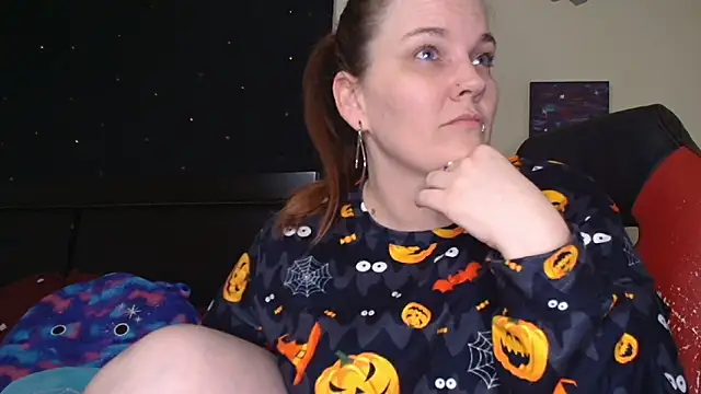 ToxicLilly online show from 10-26-25, 08:20