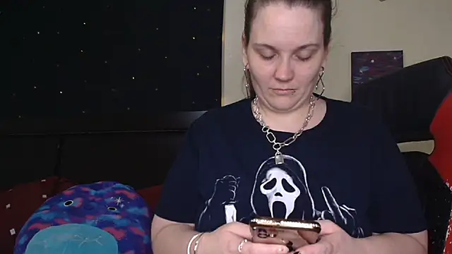 ToxicLilly online show from 11-09-25, 09:51