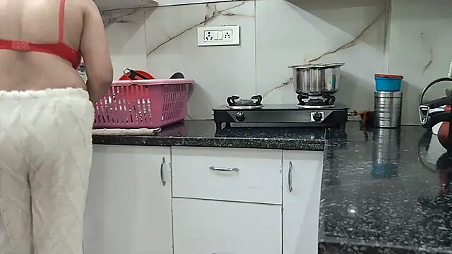 Snapshot of Zoya_Varma004 chatting on 03-02-25, 05:12 Zoya Varma004 online show from 03-02-25, 05:12