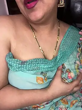 Snapshot of Zoya_Varma004 chatting on 02-20-26, 06:26 Zoya Varma004 online show from 02-20-26, 06:26
