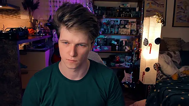 Snapshot of Breston_Sweet chatting on 12-14-24, 05:47 Breston Sweet online show from 12-14-24, 05:47