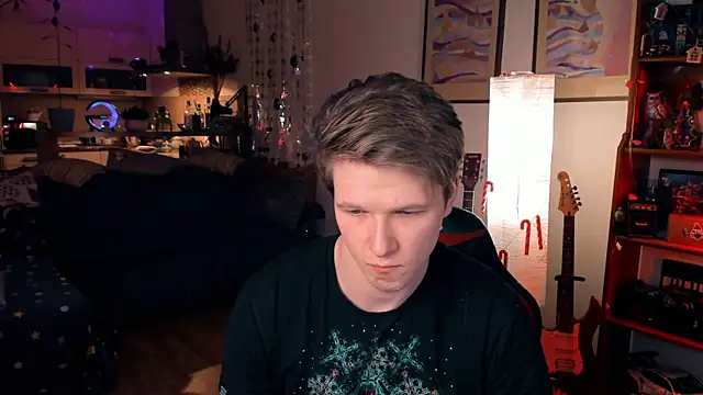 Snapshot of Breston_Sweet chatting on 12-22-24, 02:27 Breston Sweet online show from 12-22-24, 02:27