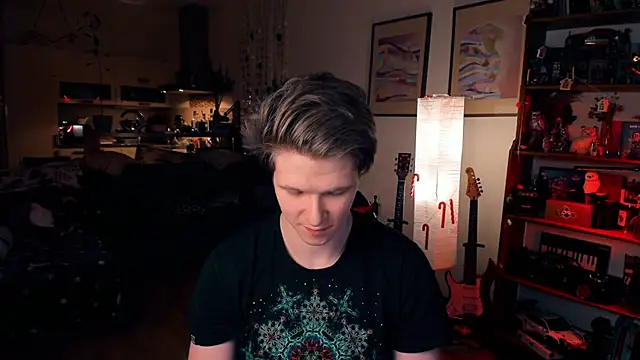 Snapshot of Breston_Sweet chatting on 12-23-24, 12:08 Breston Sweet online show from 12-23-24, 12:08