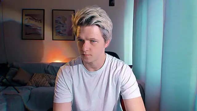 Snapshot of Breston_Sweet chatting on 09-13-25, 12:05 Breston Sweet online show from 09-13-25, 12:05