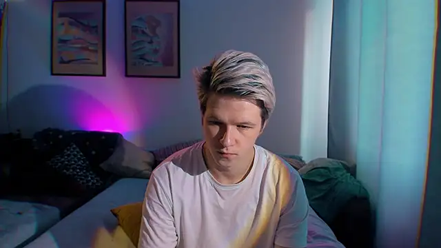 Snapshot of Breston_Sweet chatting on 09-17-25, 02:41 Breston Sweet online show from 09-17-25, 02:41