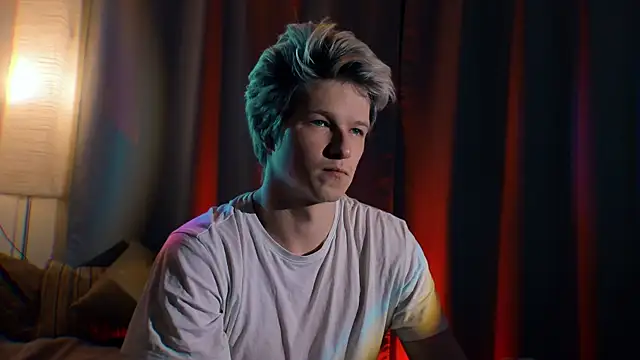 Snapshot of Breston_Sweet chatting on 09-25-25, 10:35 Breston Sweet online show from 09-25-25, 10:35