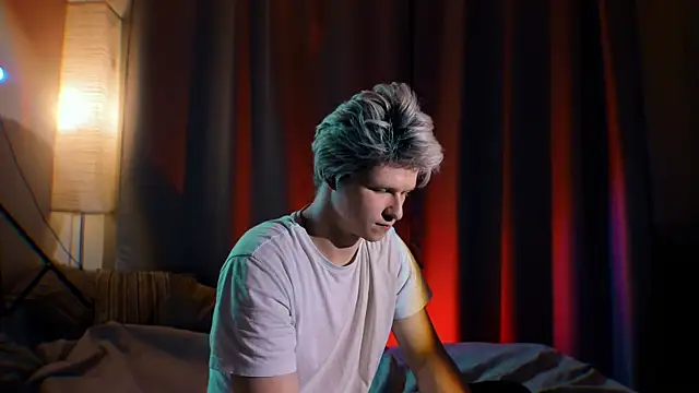 Snapshot of Breston_Sweet chatting on 09-27-25, 06:13 Breston Sweet online show from 09-27-25, 06:13