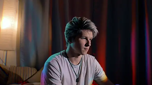 Snapshot of Breston_Sweet chatting on 09-28-25, 07:52 Breston Sweet online show from 09-28-25, 07:52