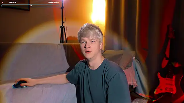 Snapshot of Breston_Sweet chatting on 10-29-25, 08:10 Breston Sweet online show from 10-29-25, 08:10