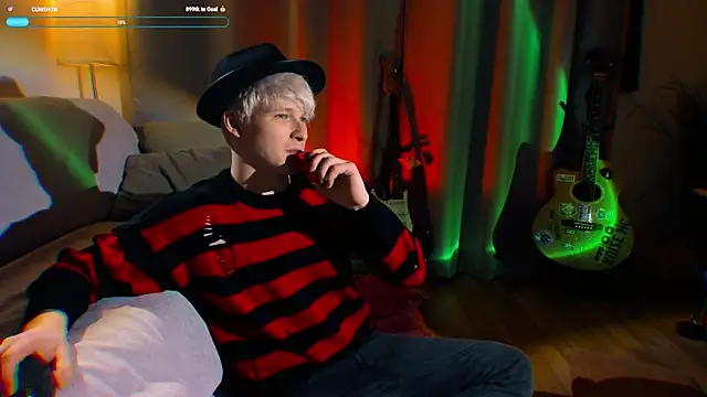 Snapshot of Breston_Sweet chatting on 10-30-25, 08:31 Breston Sweet online show from 10-30-25, 08:31