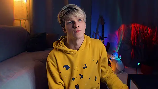 Breston Sweet online show from 03-25-26, 04:24