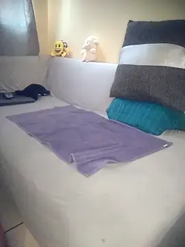 Snapshot of smalltitiz chatting on 10-04-25, 12:58 smalltitiz online show from 10-04-25, 12:58