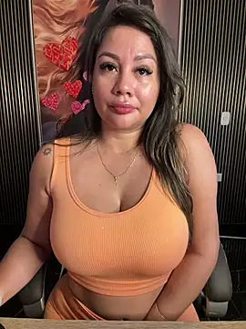 Snapshot of ValeryGrey chatting on 02-15-26, 03:53 ValeryGrey online show from 02-15-26, 03:53