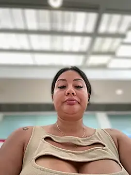 Snapshot of ValeryGrey chatting on 02-26-26, 09:14 ValeryGrey online show from 02-26-26, 09:14