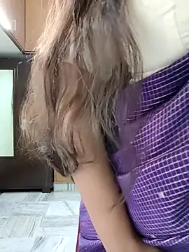 Snapshot of yoursana- chatting on 09-26-25, 05:11 yoursana- online show from 09-26-25, 05:11