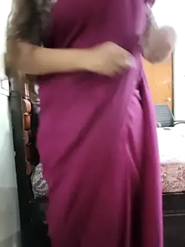 Snapshot of yoursana- chatting on 10-05-25, 04:55 yoursana- online show from 10-05-25, 04:55